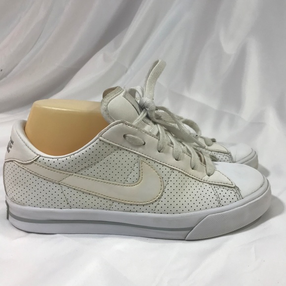 all white leather nike womens shoes